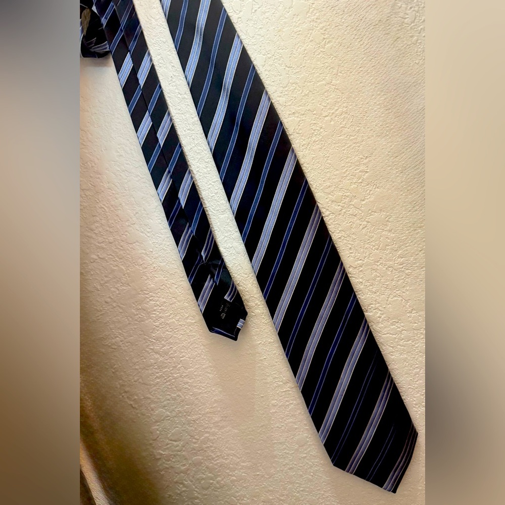 Ermenegildo Zegna luxury Blue and Gray Striped Tie